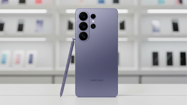 Samsung Galaxy S26 Ultra. Фото: Ян Ляпин / Нейросеть