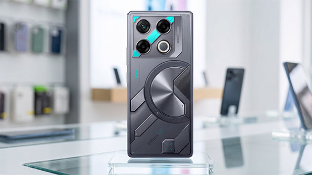 Infinix GT 20 Pro. Фото: Ян Ляпин / Нейросеть