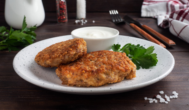 Котлеты из куриного филе с сыром и болгарским перцем