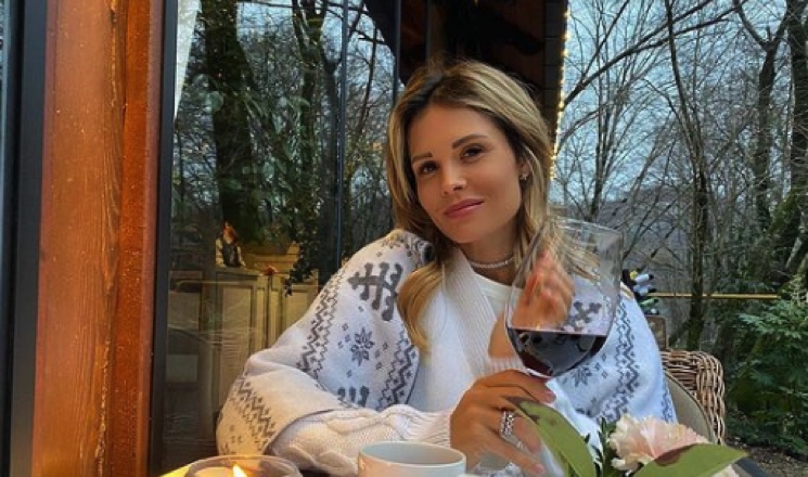 Теперь официально: экранная жена Дмитрия Нагиева ждет второго ребенка