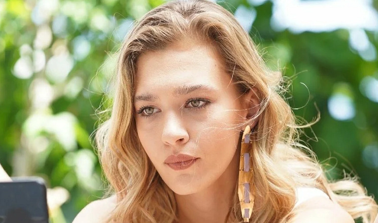 Мелиса Донгель – звезда сериала «Постучи в мою дверь», подвергавшаяся насилию отца борется за опеку над сестрой