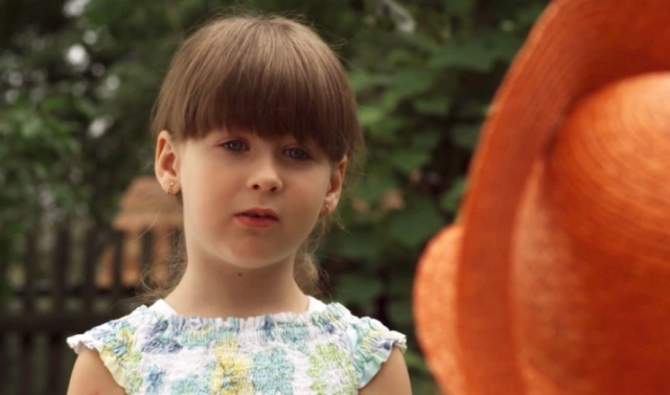 Красавица с голубыми глазами: как сейчас выглядит звезда «Сватов» София Стеценко