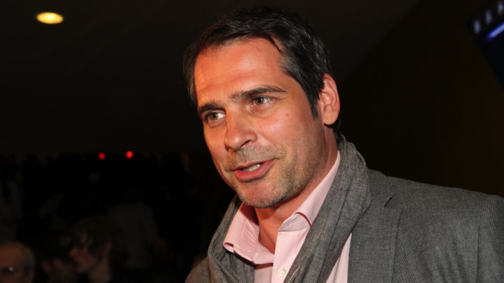 Как польский красавец-актер Павел Делонг добился славы и любви всех женщин в России