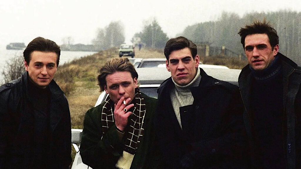 Моншадағы әйелдің жасырын камерасы жалаңаш үлкен жамбас қыздар