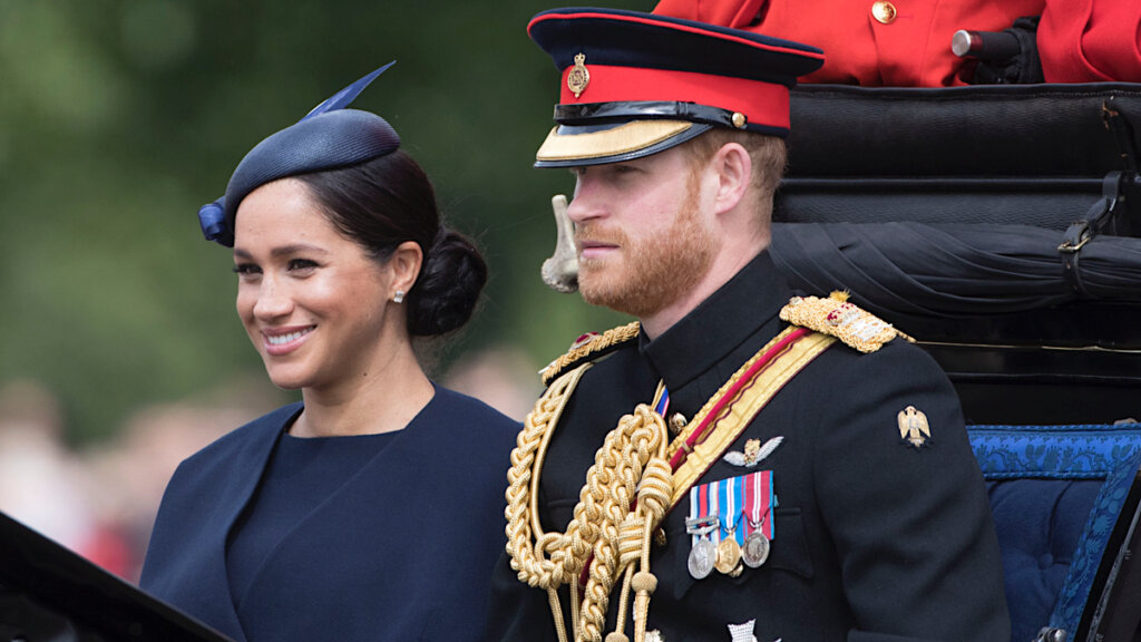 Принц Гарри и Меган Маркл впервые покажут дочку Елизавете II