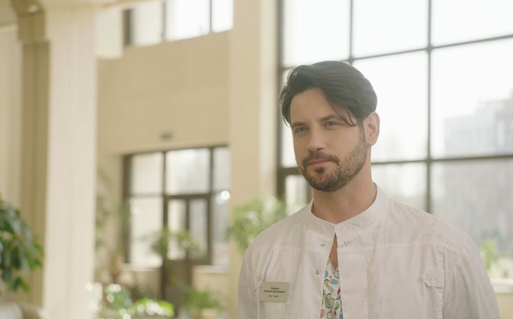 Из стеснительного пухляша в популярные актеры: Марку Богатыреву приписывали многочисленные романы и даже одно самоубийство