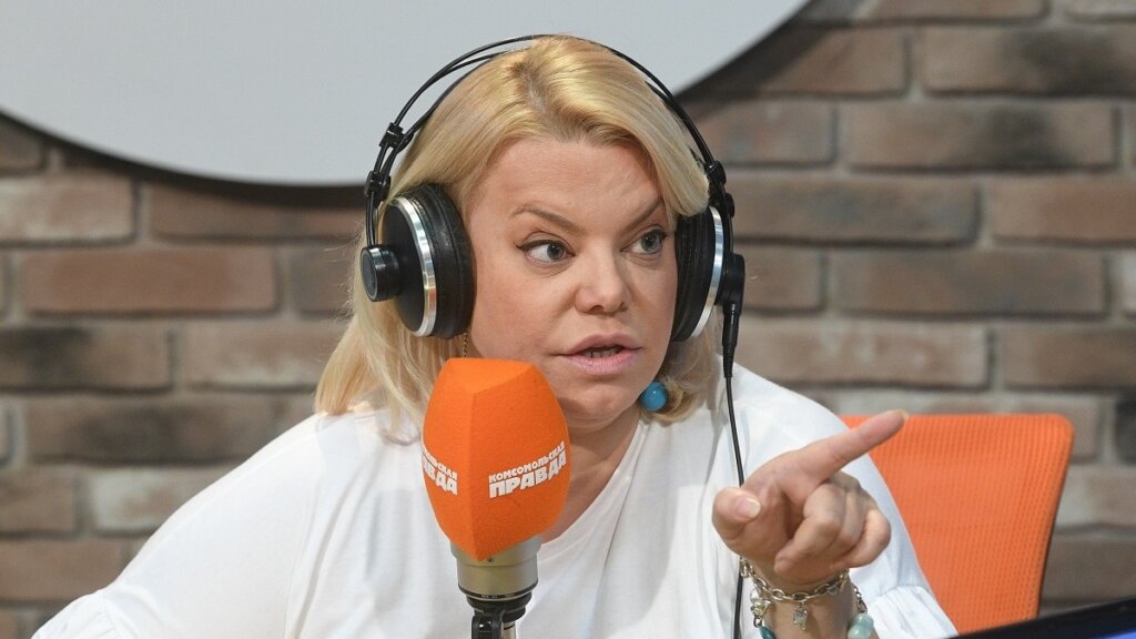 «Проверять надо всех»: Яна Поплавская поддержала идею проверить Хаматову и Урганта