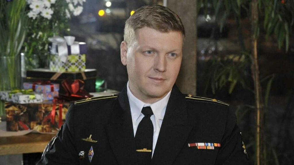 Пошел по стопам родителей, дважды был женат: Как живет Иван Паршин