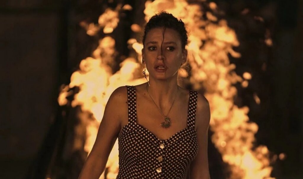 Беспринципная разлучница: Серенай Сарыкая и ее романы с женатыми мужчинами