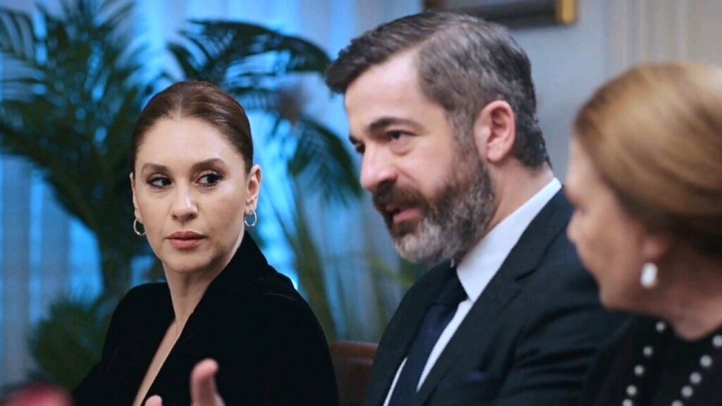 Из «Клюквенного щербета» сбежали сразу два актера