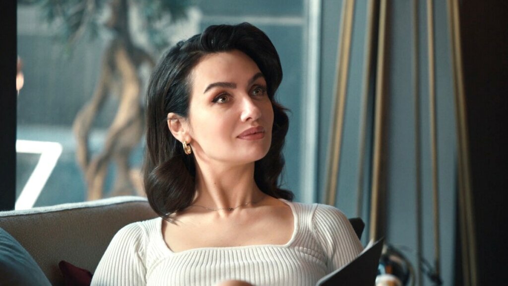 «Сердце пылает»: Хакан Курташ трогательно поздравил Бирдже Акалай с днем рождения