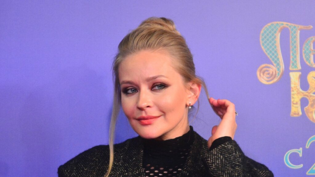 Юлия Пересильд восхитила общественность фотографиями младшей дочери