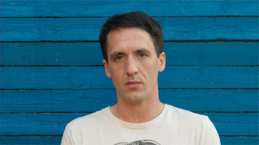 Брат-скинхед Артура Смольянинова*, осужденный за убийства на 19 лет, пытается выйти на свободу