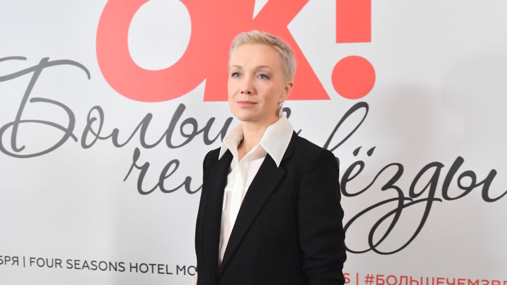 Бывшая жена Богомолова актриса Дарья Мороз оделась «под Ксению Собчак»