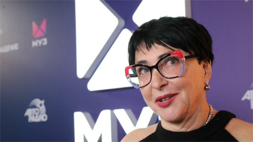 Лолита Милявская уехала из России