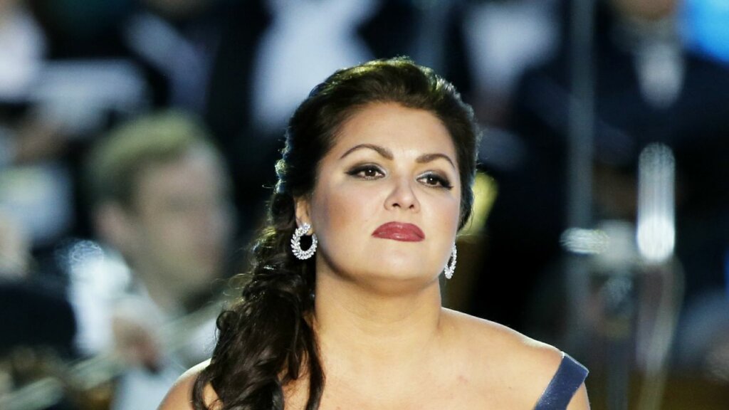 Анну Нетребко объявили в розыск: вот что случилось