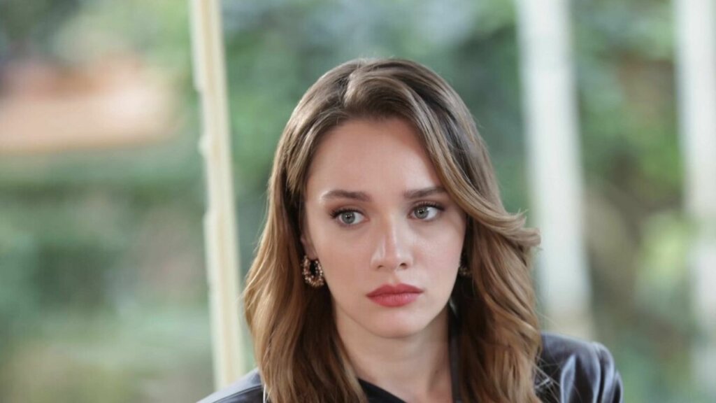 Фанаты Мирай Данер требуют вернуть актрису в каст сериала «Безграничная любовь»