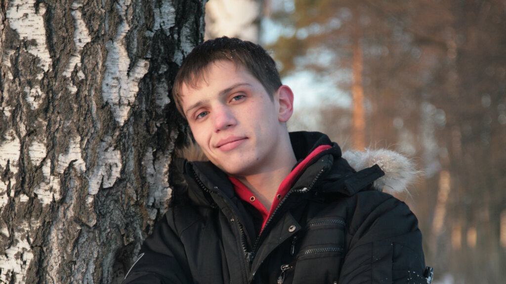 Детский дом, колония, сын и дочь и остановка сердца в 22: Василий Лыкшин из «Громовых»