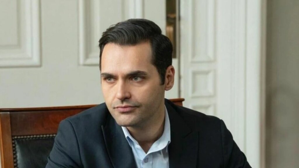 Конец Эмира и гнев Апо: вот что покажут в 129 серии «Клюквенного щербета»