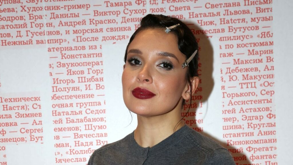 Похудевшая на 37 кг Ольга Дибцева устроила пикантную фотосессию