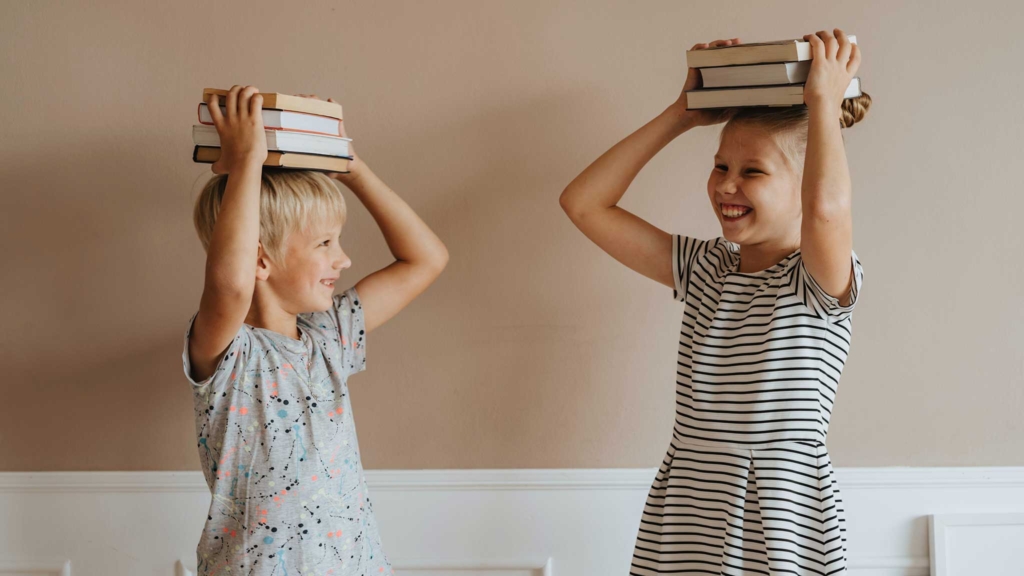 дети с книжками