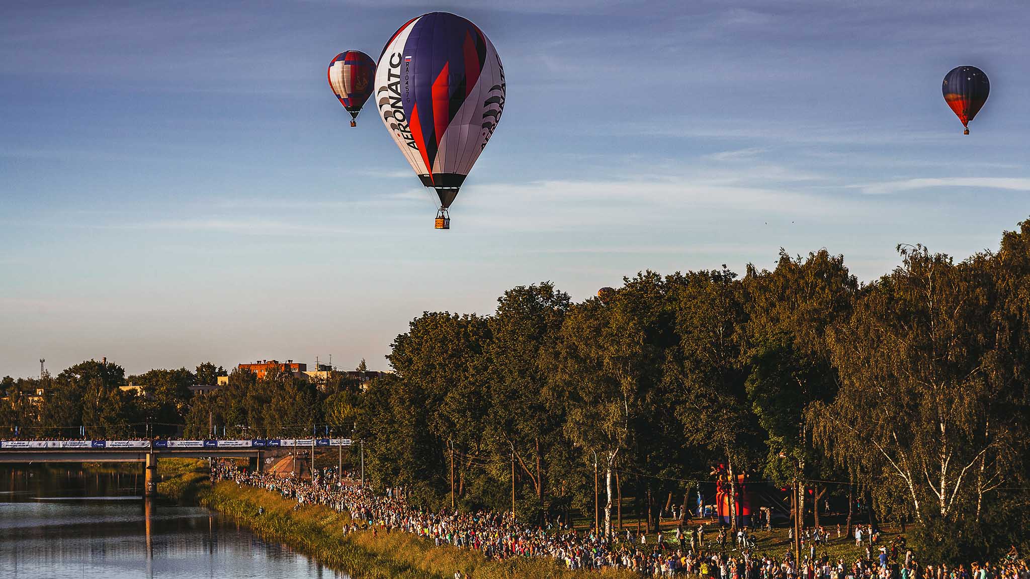 Рози Хантингтон-Уайтли жалаңаш
