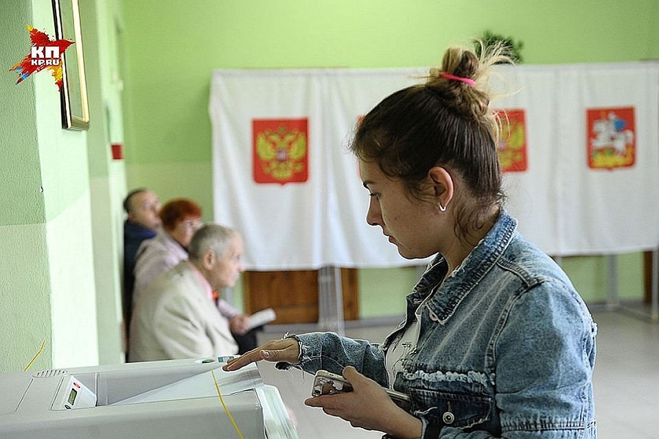 Выборы президента России назначены на 18 марта 2018 года