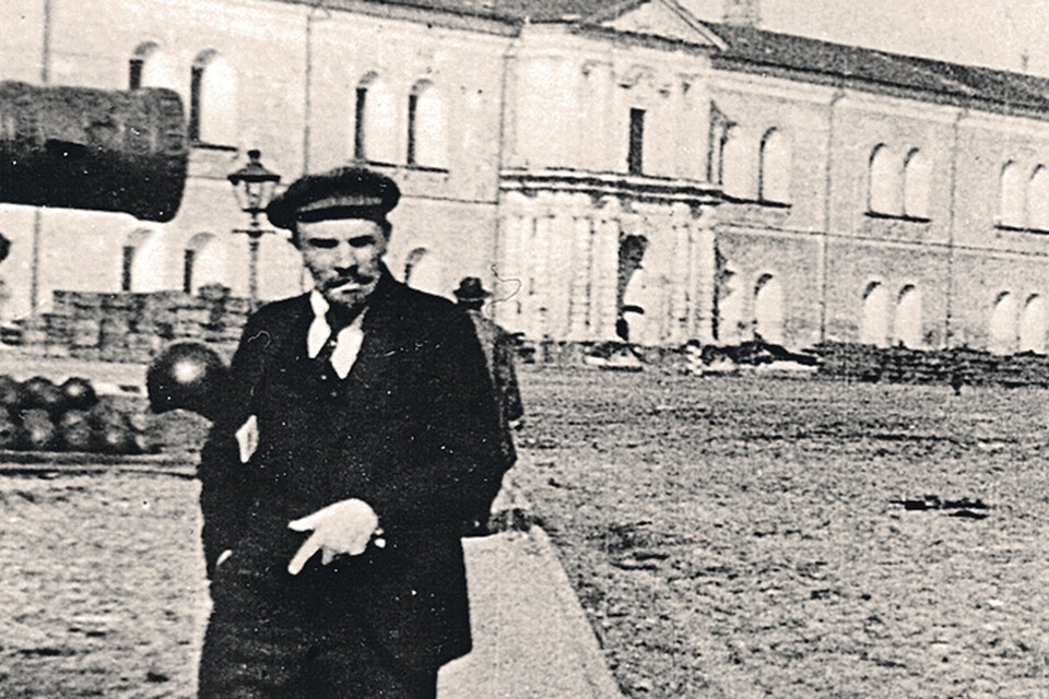 100 лет назад, 12 марта 1918 года, Владимир Ильич вместе с супругой Надеждой Константиновной, Совнаркомом и ВЦИК въехал в Московский Кремль. Фото: Архив ФСО России