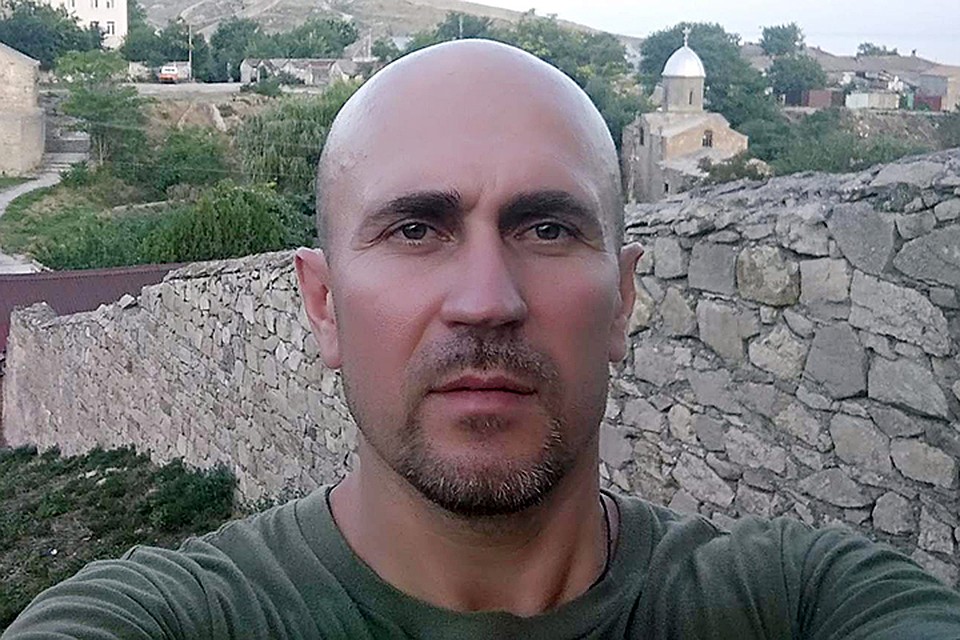 Дмитрий Худаков устроил бойню в подъезде жилого дома