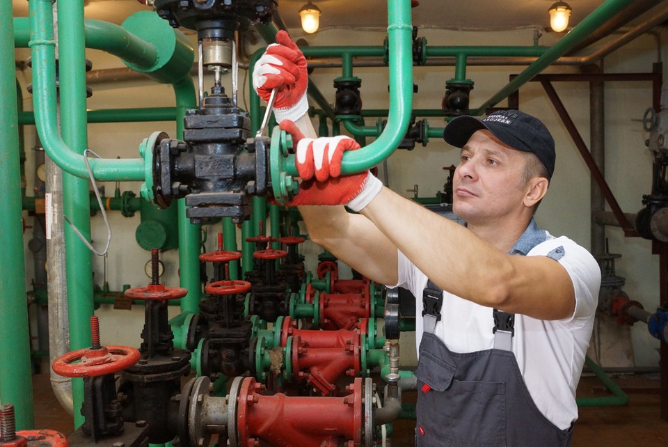 Слесарь - профессия востребованная.