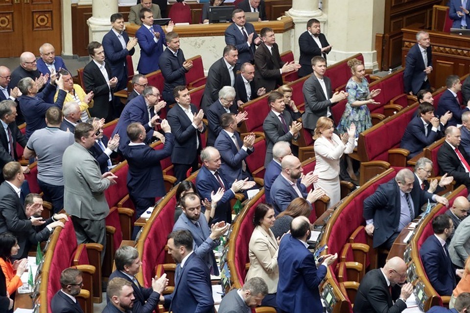 Депутат Верховной рады предложил запретить на Украине зиму