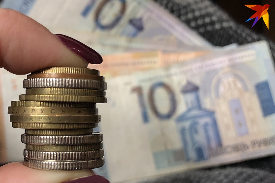 Почти половина белорусов живут на сумму от 300 до 500 рублей в месяц. Почти половина белорусов живут на сумму от 300 до 500 рублей в месяц.