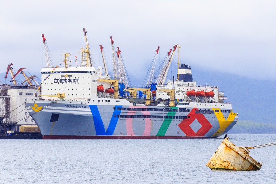 Легендарная плавбаза "Всеволод Сибирцев". Фото предоставлено пресс-службой ГК "Доброфлот".