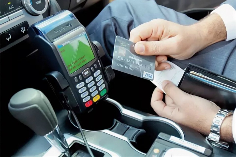Таксистов в Хабаровском крае обяжут выдавать чеки пассажирам