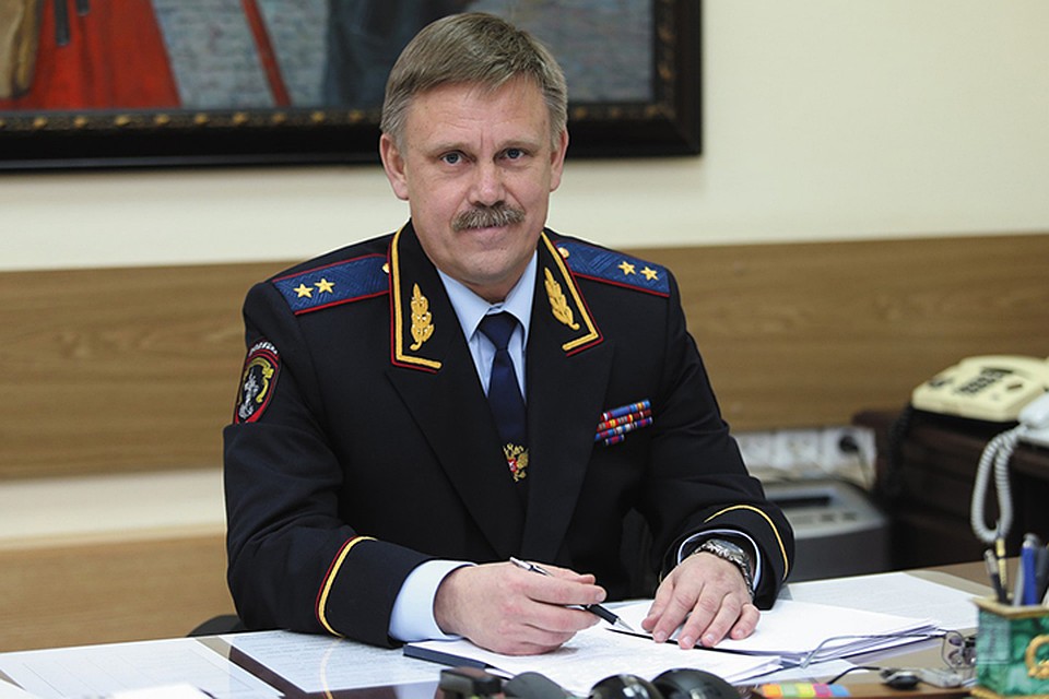 Мобильная блондинка стала жертвой грабителей новые фото Мобильная блондинка стала жертвой грабителей новые фото
