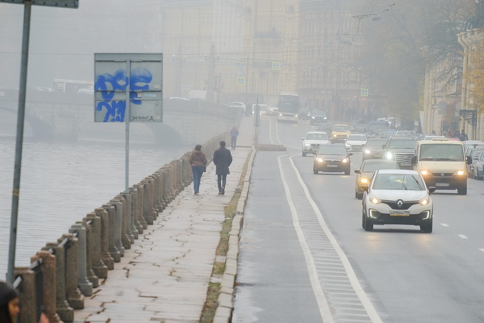 Гололед 12 февраля 2024. Требования безопасности во время гололеда. Дороги в городе. Сильный снегопад. Сильный гололед.