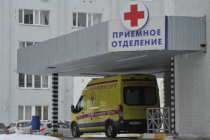 Туристку, прилетевшую из Таиланда, отправили на обследование с подозрением на коронавирус.