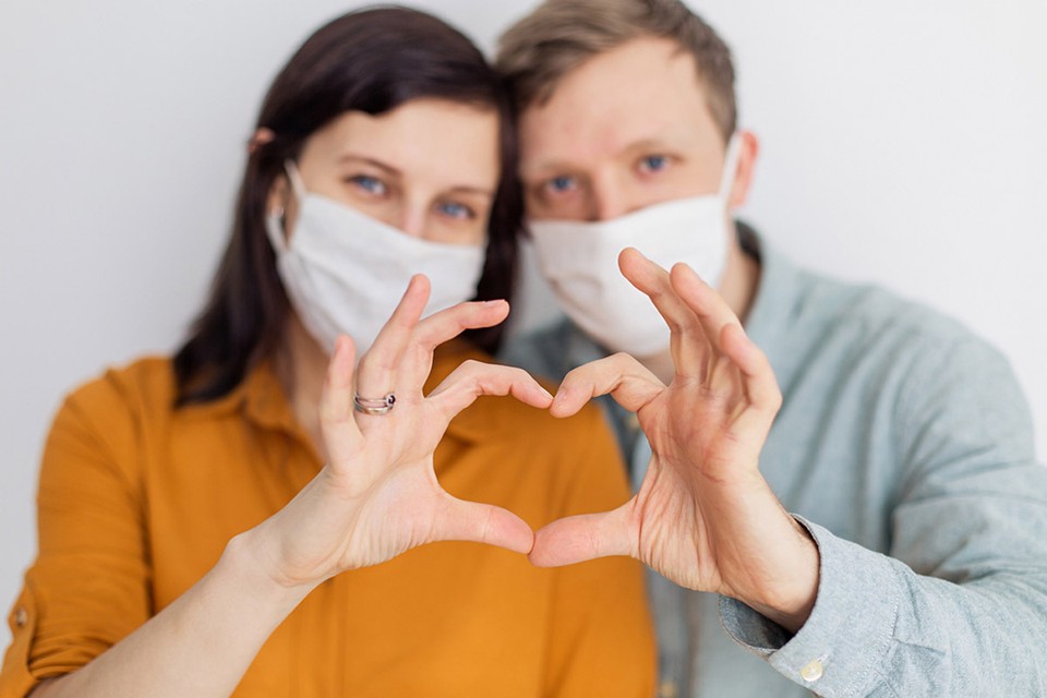 «Самое время достать сексигрушки!» Как пережить карантин