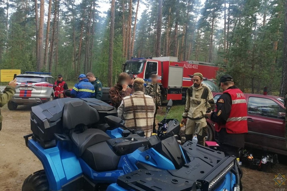 Подростки пошли в лес за грибами и потерялись. Фото: УМЧС по Гродненской области.