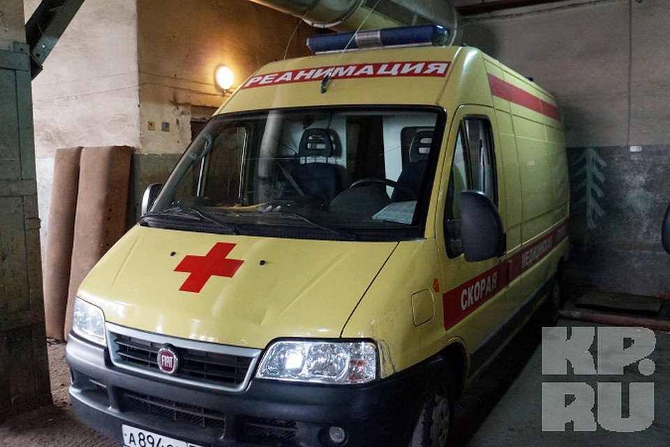 Череповецкая станция скорой медицинской помощи, череповец. Скорая машина фап. Вологодская область чагодощенская црб. Скорая помощь станция. Вызов скорой череповец.
