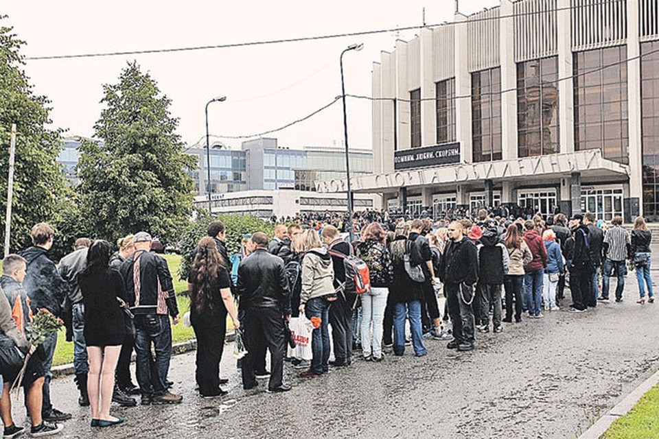 С Михаилом Горшеневым простились под песни «Короля и Шута»