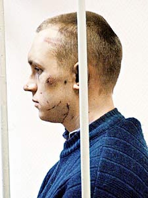 Врачи обнаружили у обвиняемого  расстройство психики. Однако он считается полностью вменяемым.