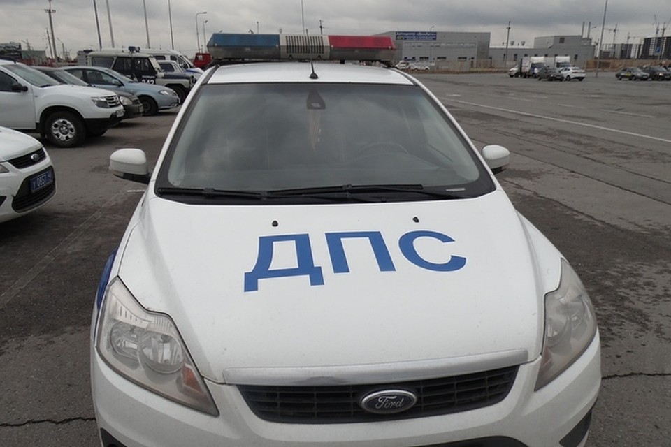 Автостанция хлевное. На мазде трасса с липецка на воронеж осень. Такси новая усмань. Хлевное липецкая область. Табличка такси.