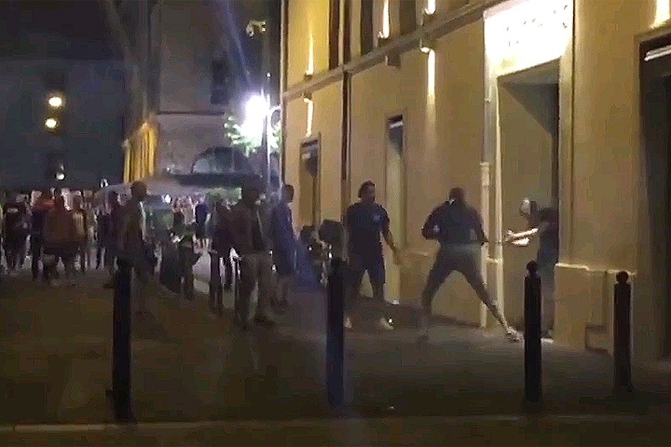 Беспорядки в станице северской. Массовые беспорядки в колонии. Беспорядки в станице северской. Беспорядки в станице северской. Погромы в нью йорке 2020.