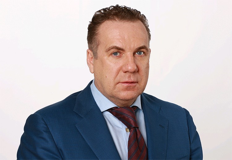 Дочь депутата Госдумы затравили за фото с Porsche