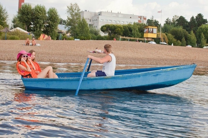 Мы на лодочке катались. Фото: спорткомплекс курорта "Усть-Качка".