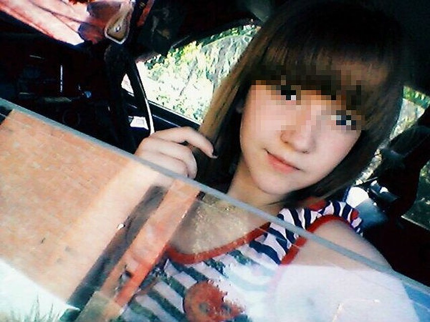 Отчим школьницу. Отчим школьницу. Родила 15-летняя девочка. 13 летняя девушка беременна. Отчим школьницу.