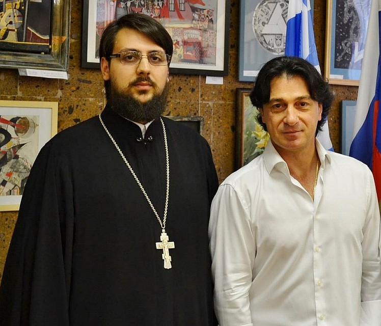 священниками становились после. собрание священников. закрытие семинарии. игорь петровский ростовская епархия. священник.