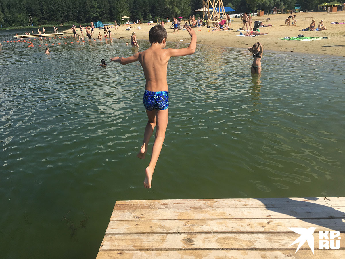 Температура воды - плюс 24.