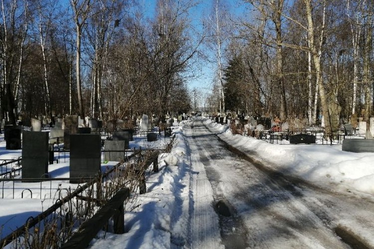 Двум машинам на дороге будет не разъехаться